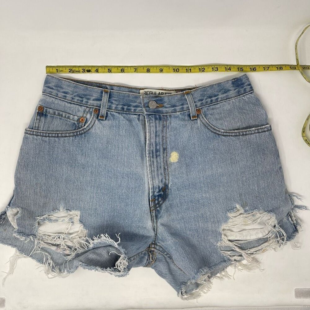 Vintage Levi's Blue Regular Fit High Rise Frayed Hem Denim Shorts Size W36xL30
